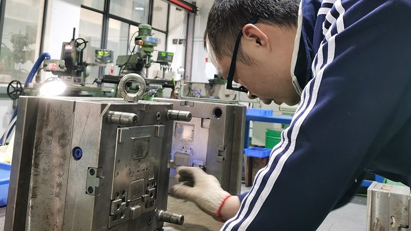 成都塑胶模具报价单：揭秘模具成本构成与影响因素